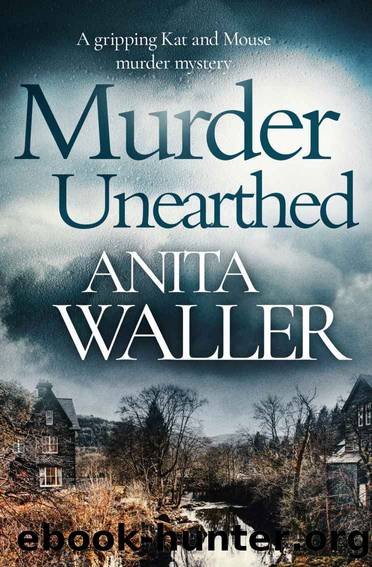 03 Murder Unearthed by Anita Waller