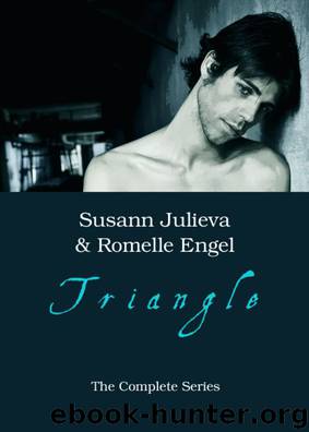 20a Triangle by Julieva Susann