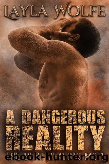 A Dangerous Reality (The Bent Zealots MC Book 1) by Wolfe Layla