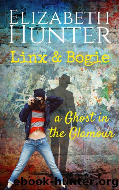 A Ghost in the Glamour_A Linx and Bogie Mystery by Elizabeth Hunter