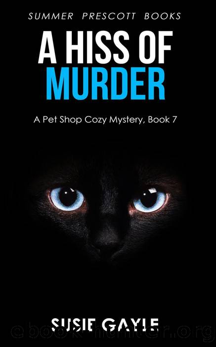 A Hiss of Murder by Susie Gayle