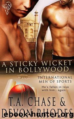 A Sticky Wicket in Bollywood (International Men of Sports) by Rhodes Devon & Chase T.A