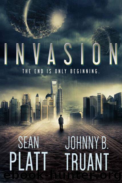 Alien Invasion (Book 1): Invasion by Platt Sean & Truant Johnny B