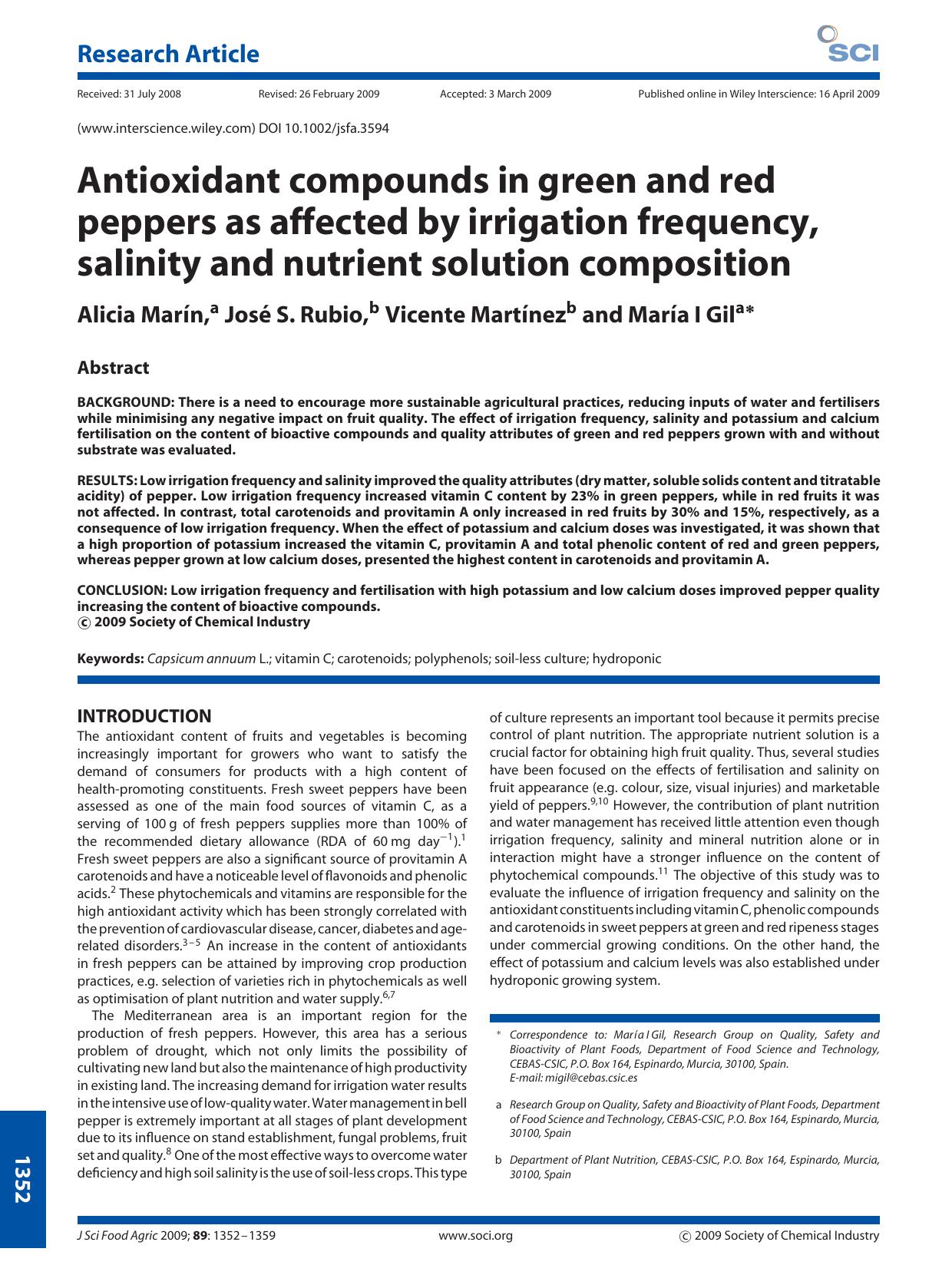 Antioxidant compounds in green and red peppers as affected by irrigation frequency, salinity and nutrient solution composition by Unknown
