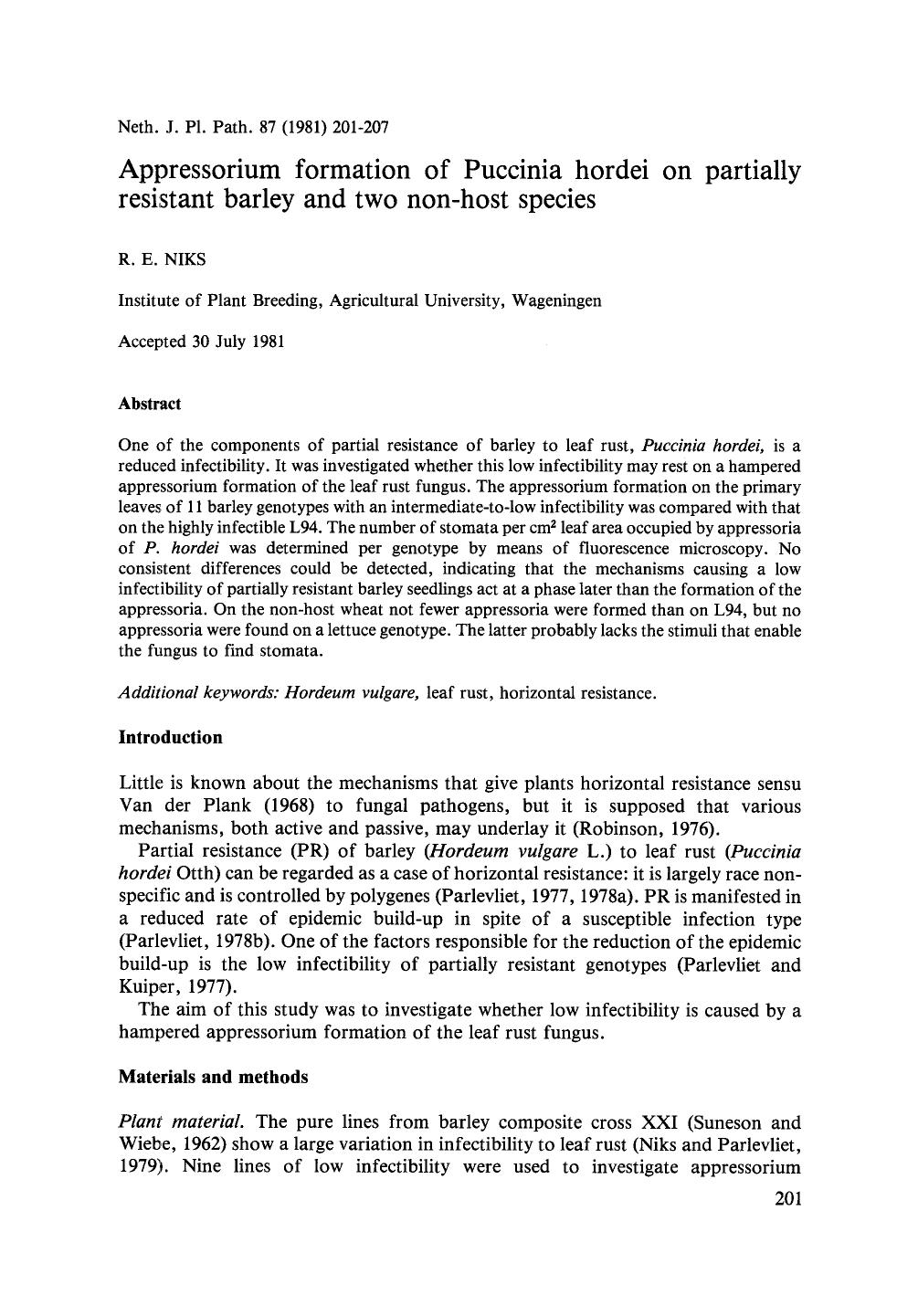Appresoorium formation of Puccinia hordei on partially resistant barley and two non-host species by Unknown