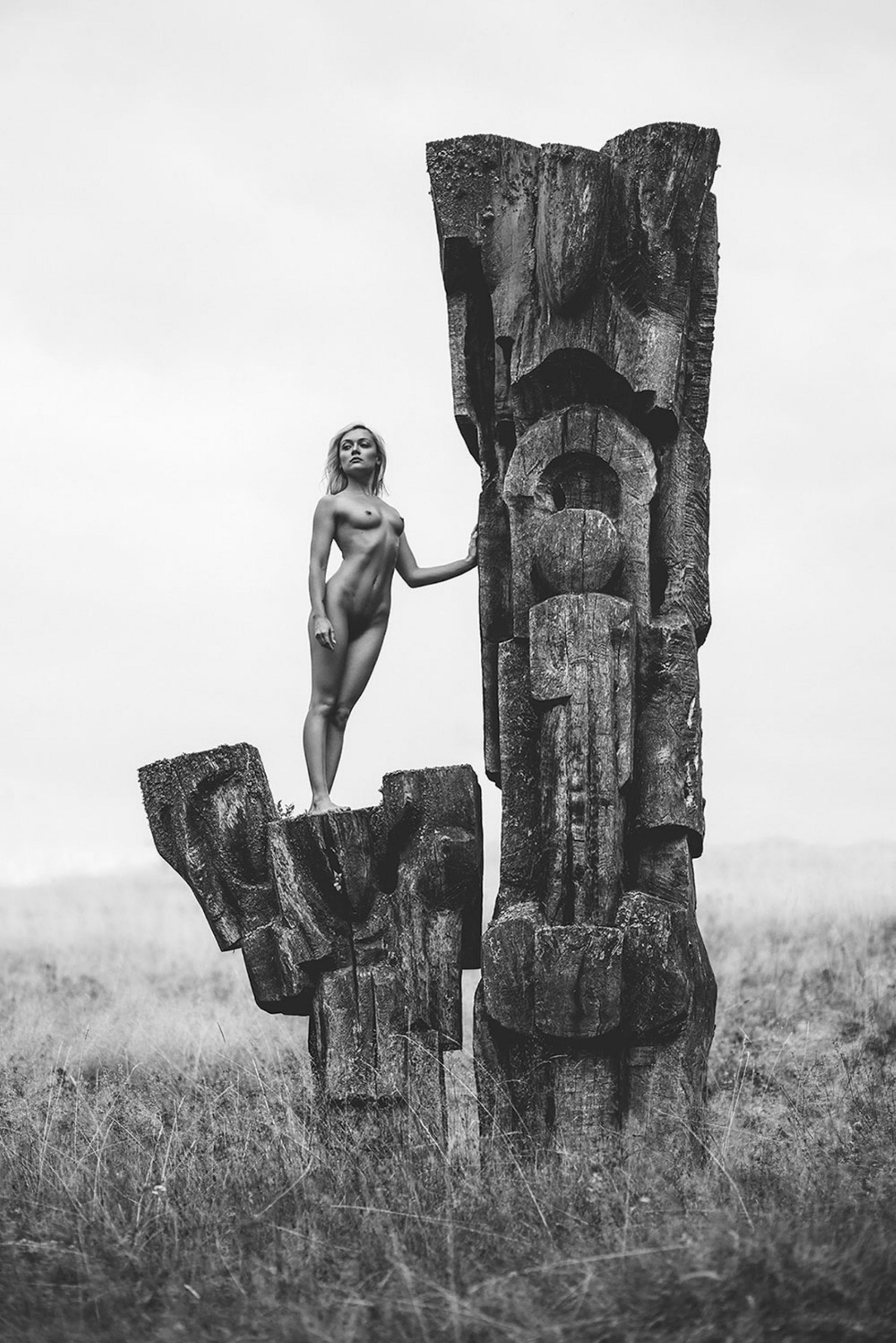 Artistic Nude by Lemnviu by Moga Alexandru