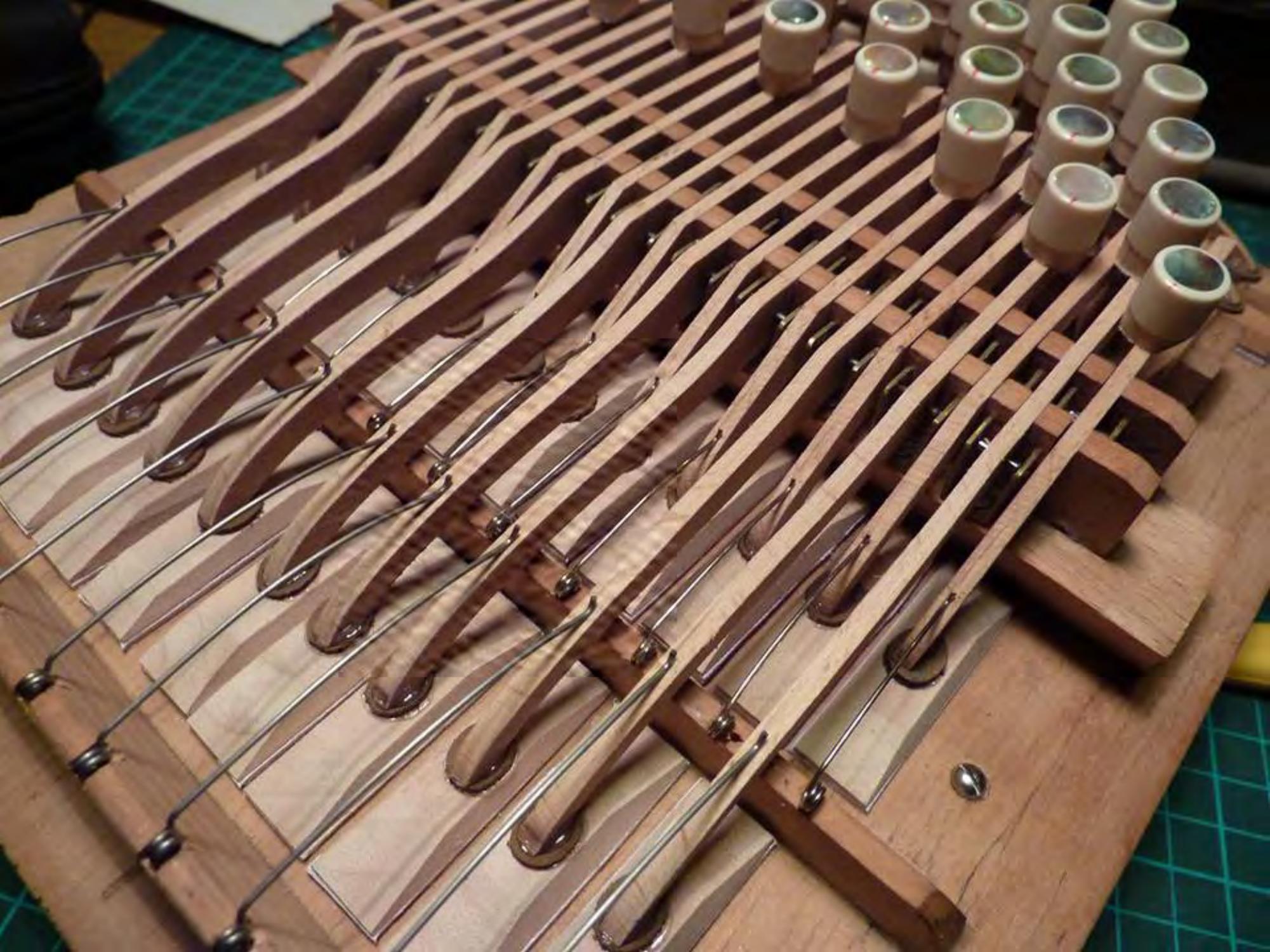 Bandoneon Technical Pictures in pdf by coll