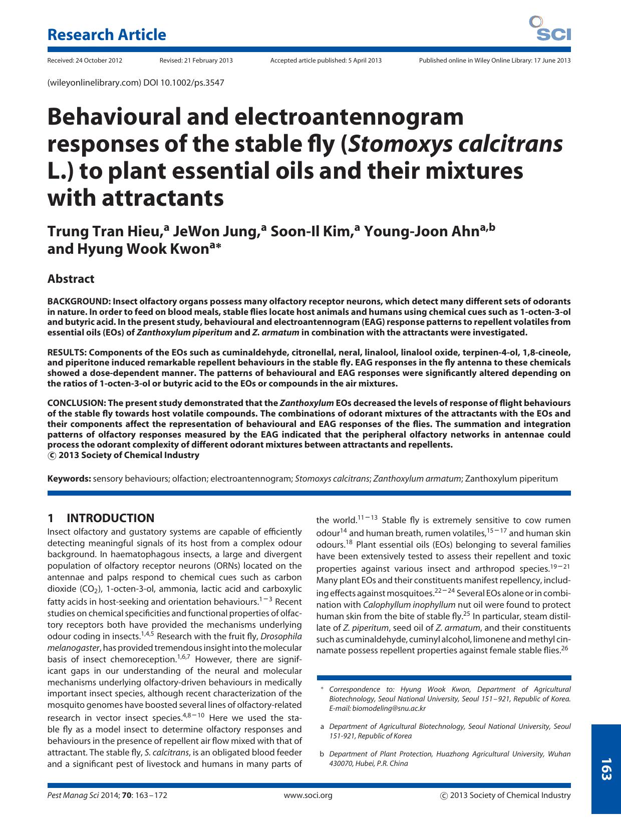 Behavioural and electroantennogram responses of the stable fly (Stomoxys calcitrans L.) to plant essential oils and their mixtures with attractants by Unknown