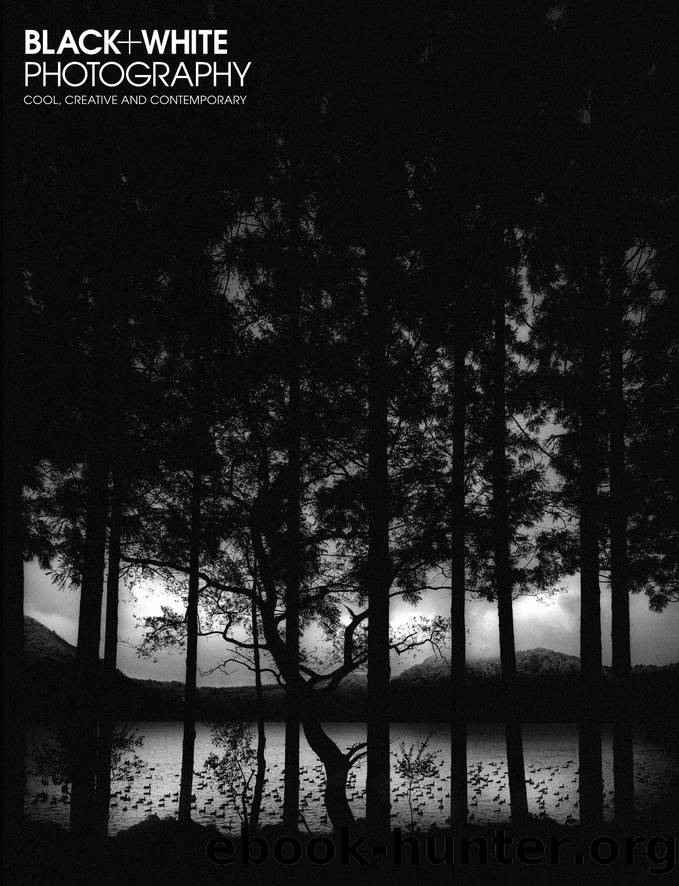 Black + White Photography Issue â 198 (January 2017) by Elizabeth Roberts (Editor In Chief)