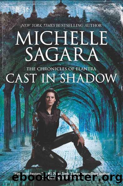 Cast in Shadow (The Chronicles of Elantra Book 1) by Michelle Sagara