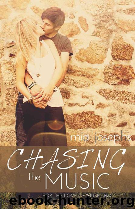 Chasing the Music: For the Love of Music Book 0.5 by Josephs Mia