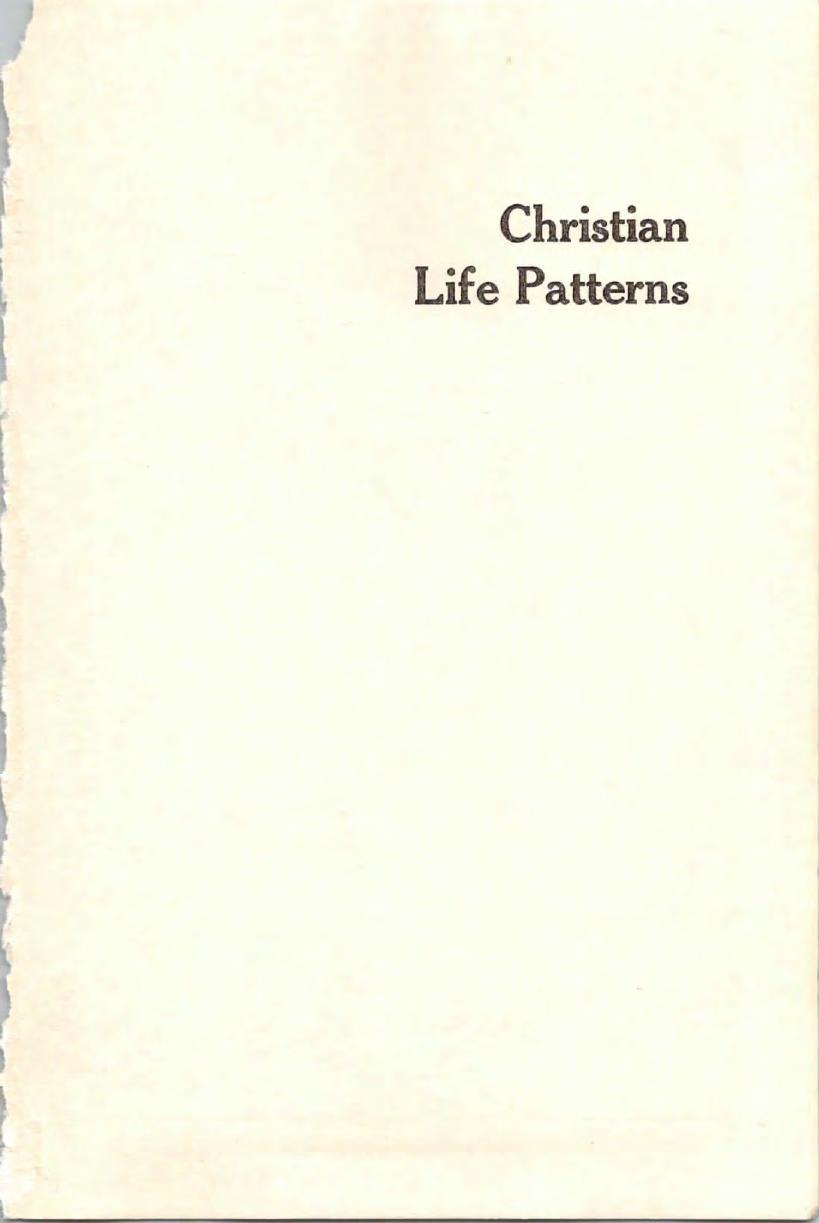 Christian Life Patterns: The Psychological Challenges and Religious Invitations of Adult Life by Evelyn Eaton Whitehead James D. Whitehead
