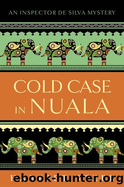 Cold Case in Nuala (The Inspector de Silva Mysteries Book 10) by Harriet Steel