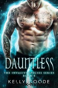 DAUNTLESS: Alien Sci fi Romance (Invasive Species Book 4) by Kelly Goode