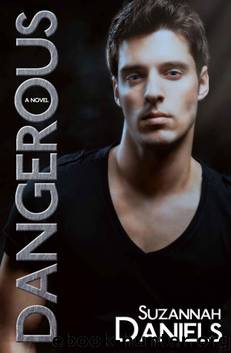 Dangerous by Daniels Suzannah