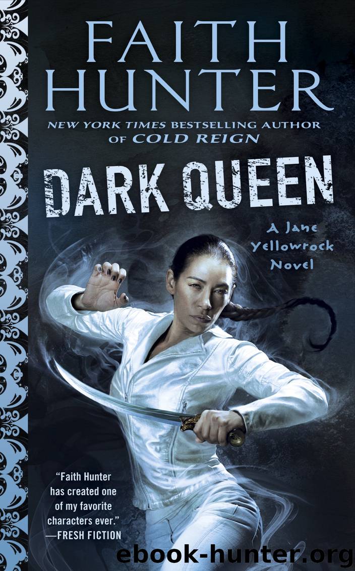 Dark Queen by Faith Hunter