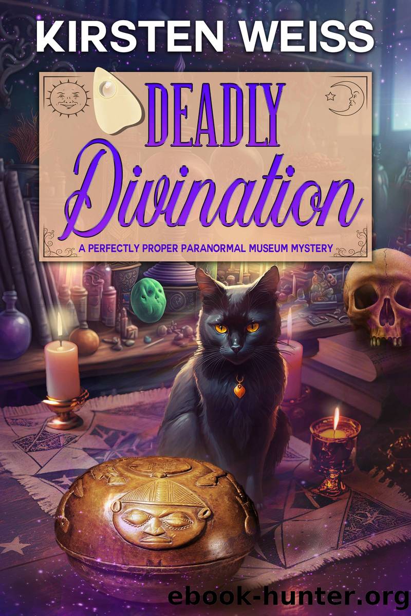 Deadly Divination by Kirsten Weiss