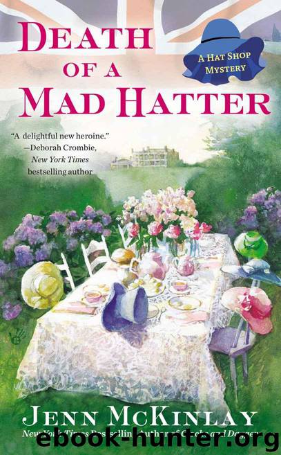 Death of a Mad Hatter (A Hat Shop Mystery) by Jenn McKinlay