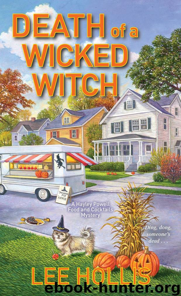 Death of a Wicked Witch by Lee Hollis