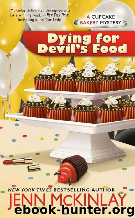 Dying for Devil's Food (Cupcake Bakery Mystery) by Jenn McKinlay