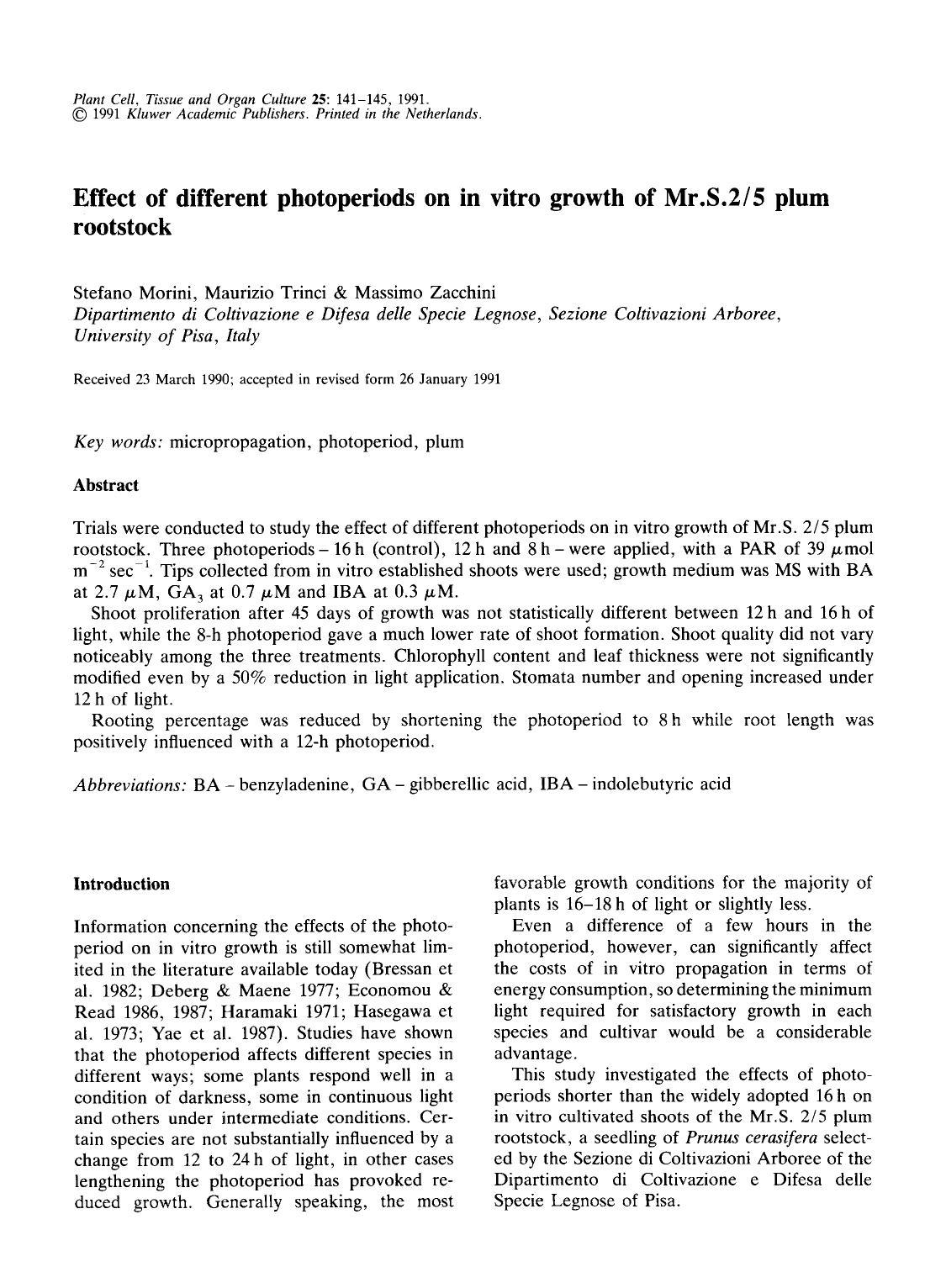 Effect of different photoperiods on in vitro growth of Mr.S.25 plum rootstock by Unknown