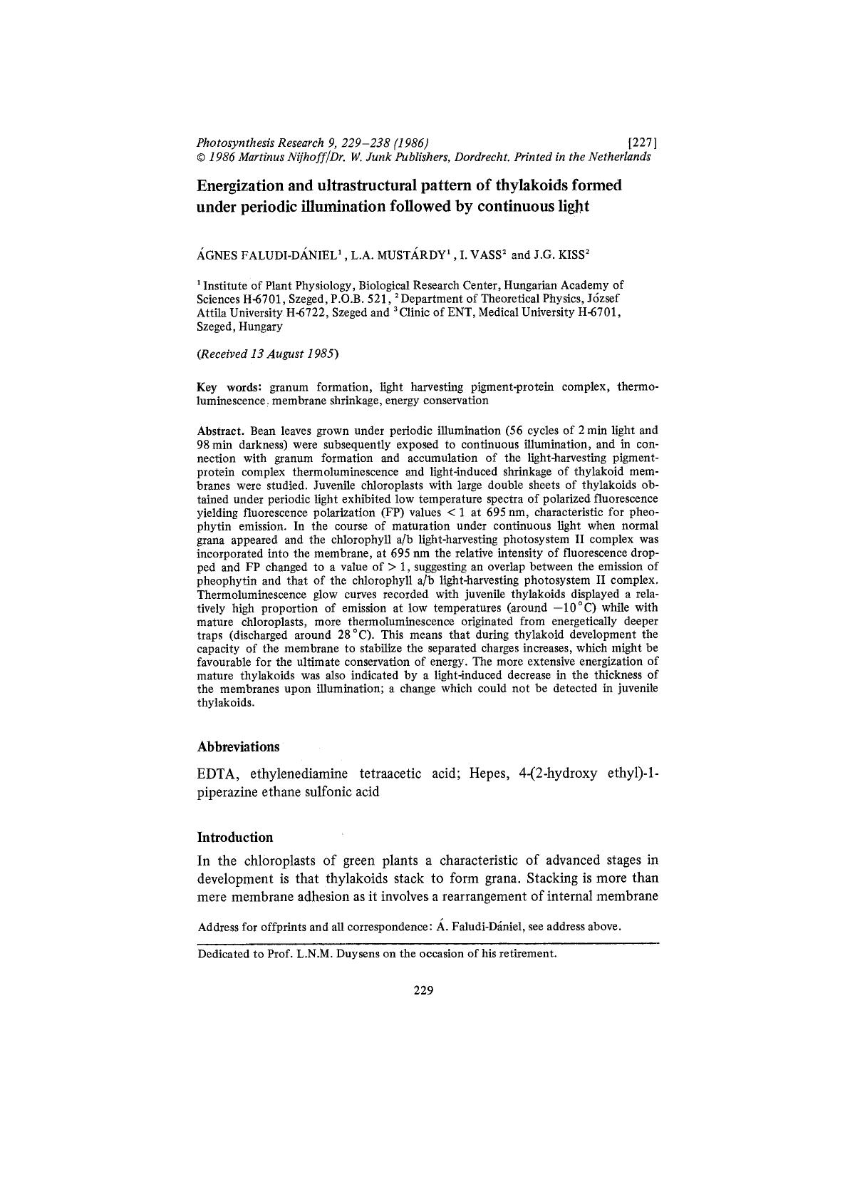 Energization and ultrastructural pattern of thylakoids formed under periodic illumination followed by continuous light by Unknown
