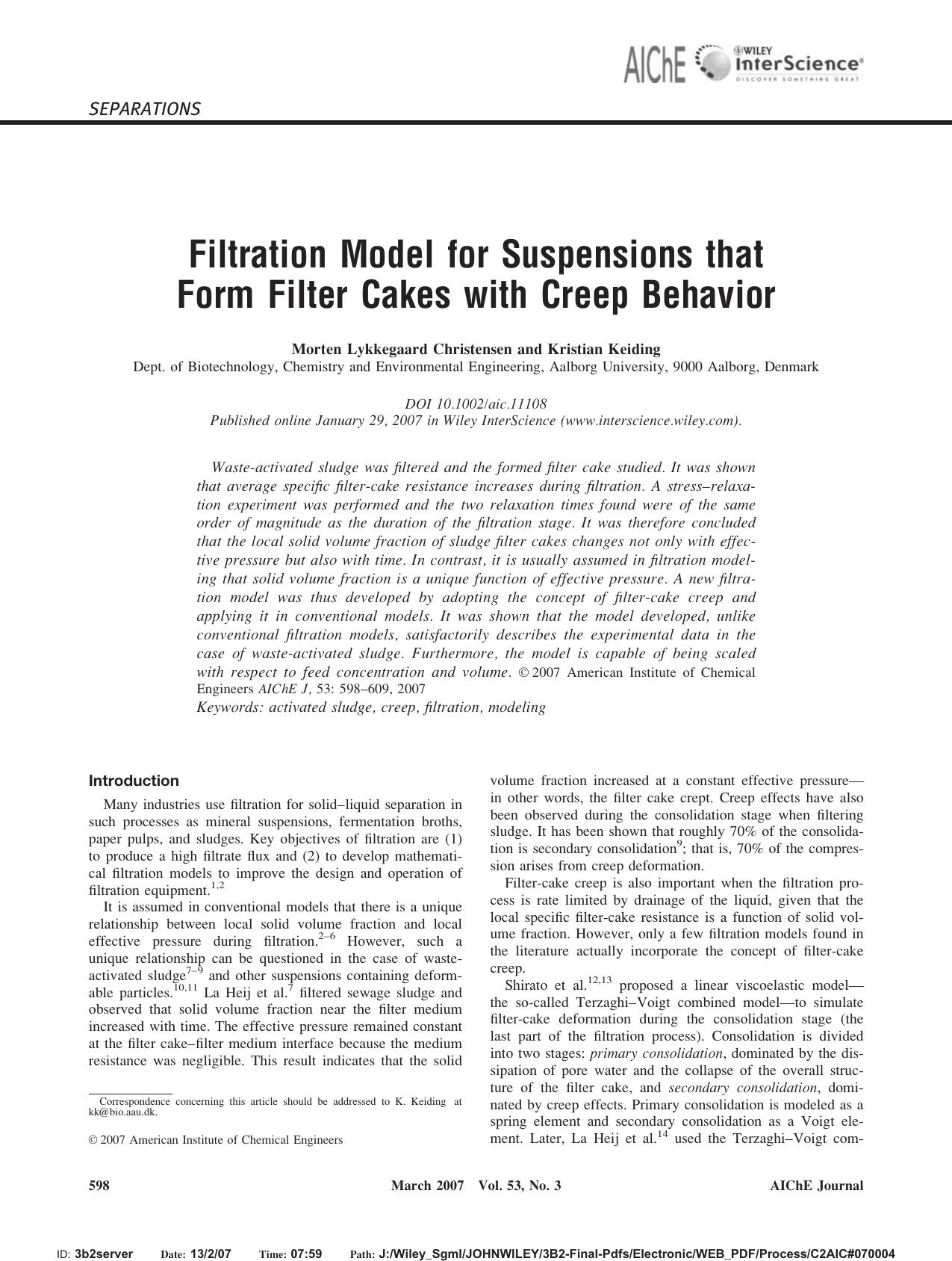 Filtration model for suspensions that form filter cakes with creep behavior by Unknown
