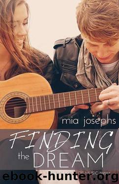 Finding the Dream (For the Love of Music #1.5) by Mia Josephs