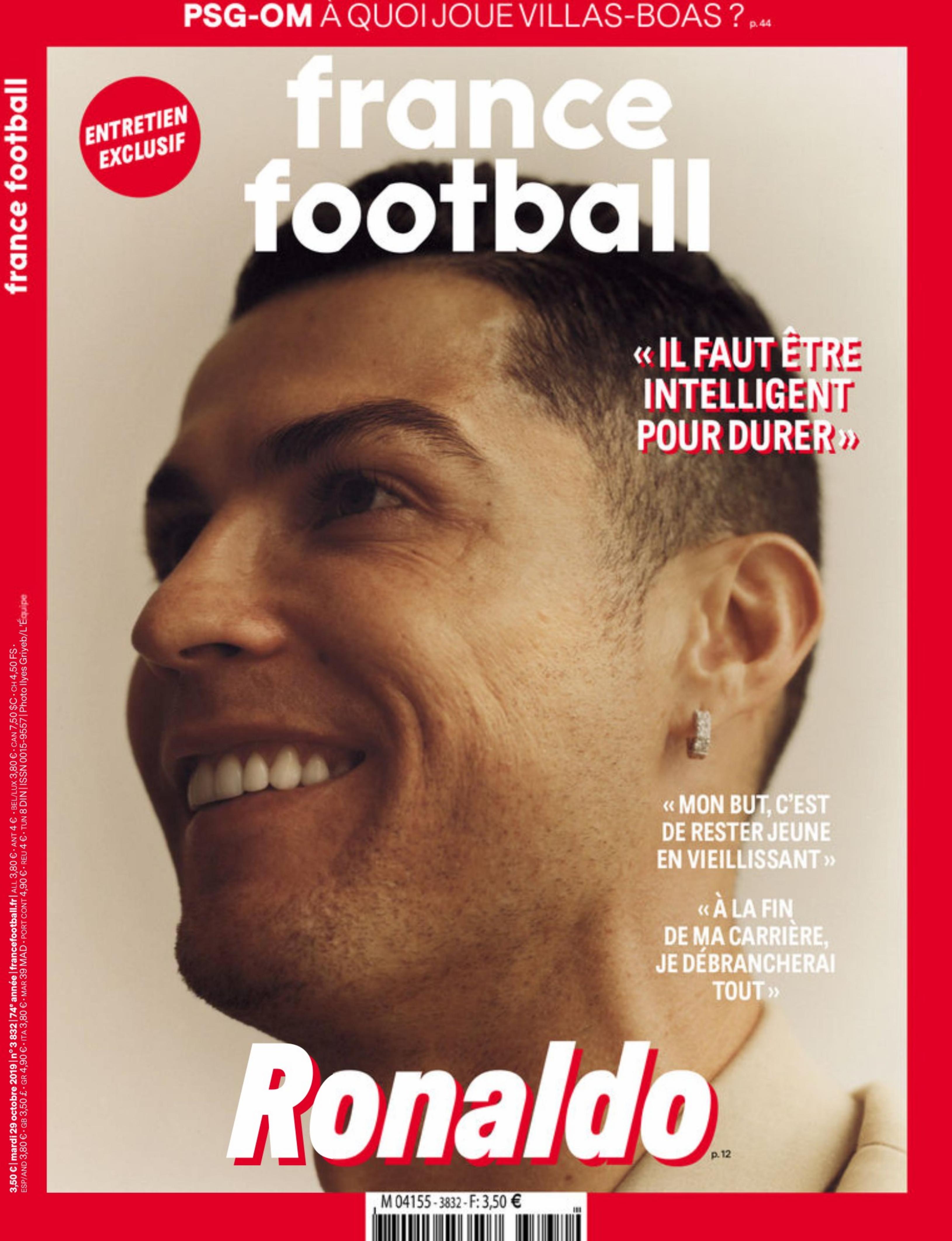 France football 3832 by Unknown