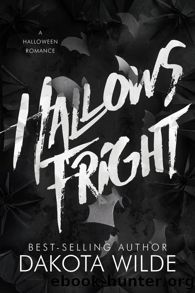 Hallows Fright: A Halloween Romance (Nightmare Acres Book 1) by Dakota Wilde