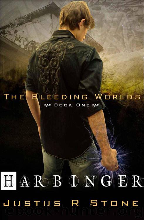 Harbinger (The Bleeding Worlds) by Stone Justus R