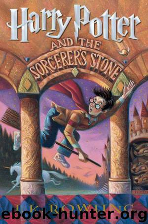 Harry Potter and the Sorcerer's Stone (Book 1) by Rowling J.K