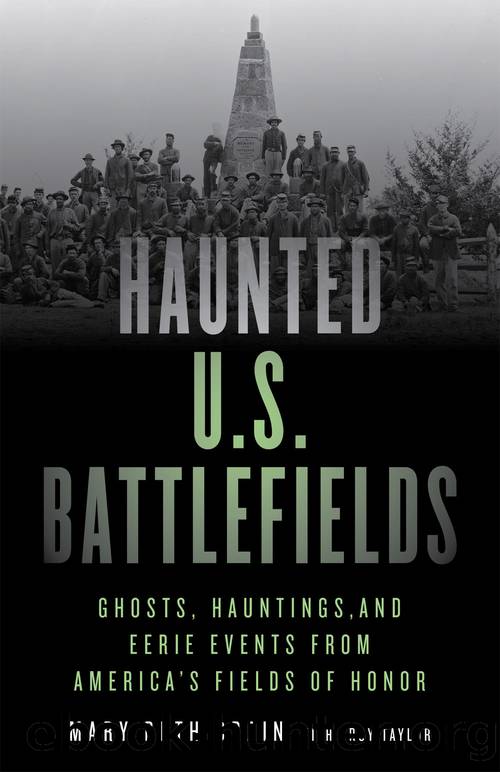 Haunted U.S. Battlefields by Mary Beth Crain & TROY TAYLOR