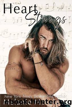 Heart Strings by Melanie Moreland