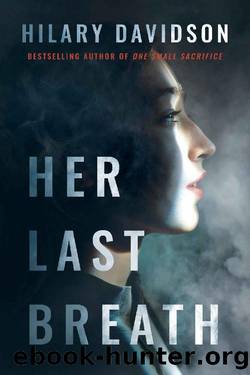 Her Last Breath by Hilary Davidson