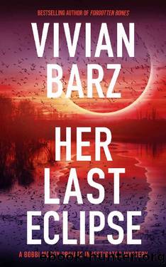 Her Last Eclipse (Bobbi McCoy Private Investigator Mystery #1) by Vivian Barz
