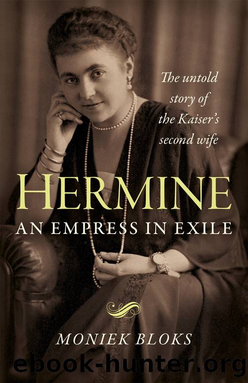Hermine by Moniek Bloks