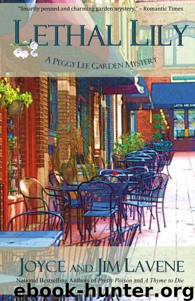Lethal Lily (A Peggy Lee Garden Mystery) by joyce Lavene & Jim Lavene