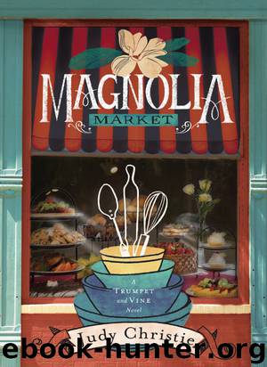 Magnolia Market (9780310330585) by Christie Judy