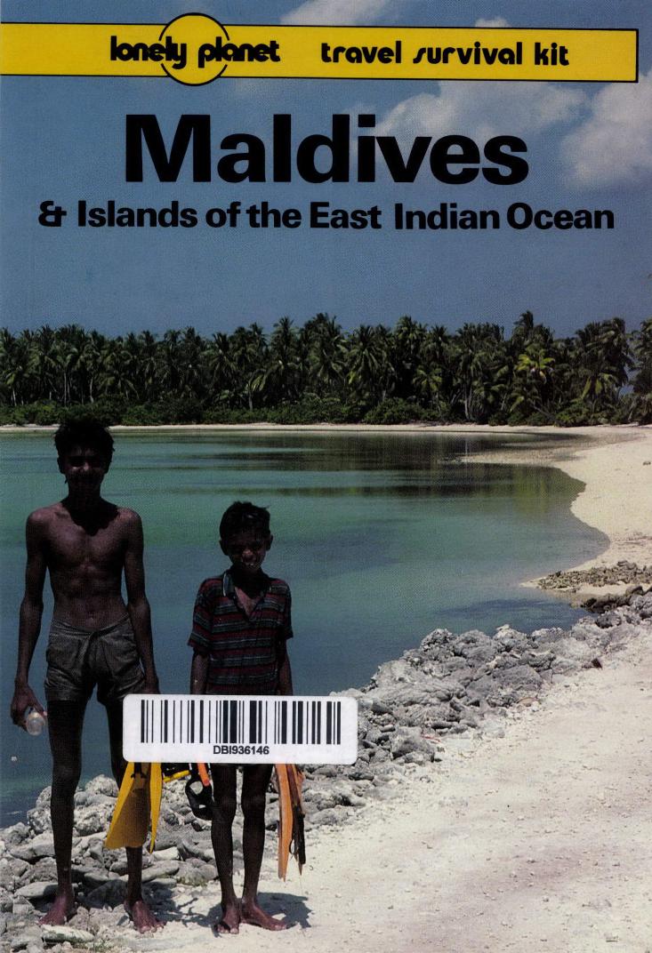 Maldives & Islands of the East Indian Ocean: A Travel Survival Kit by Robert Willox
