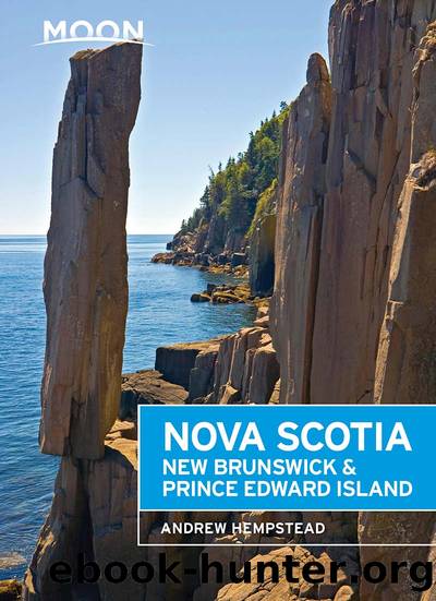 Moon Nova Scotia, New Brunswick & Prince Edward Island by Andrew Hempstead