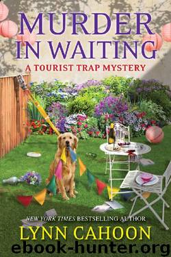 Murder in Waiting (A Tourist Trap Mystery Book 11) by Lynn Cahoon