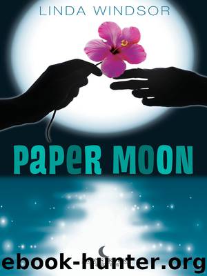 Paper Moon by Linda Windsor