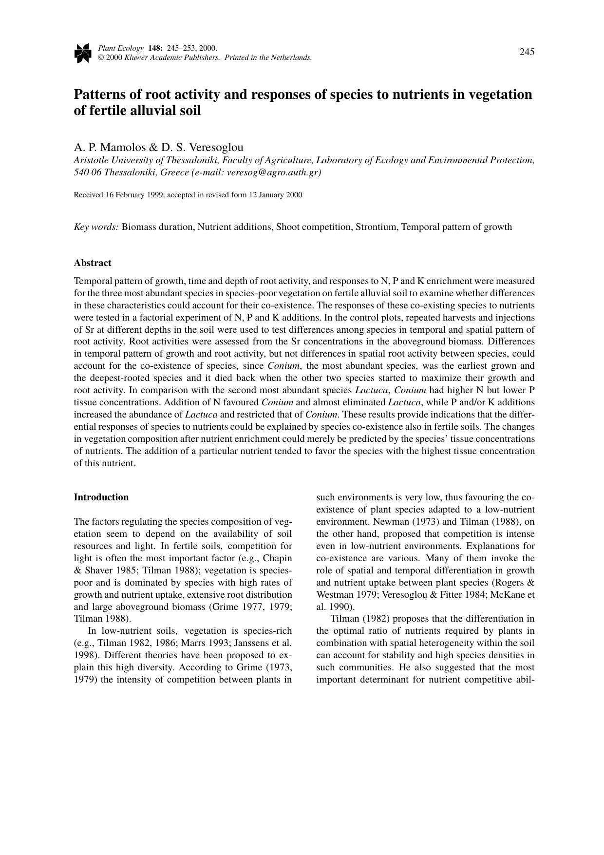 Patterns of root activity and responses of species to nutrients in vegetation of fertile alluvial soil by Unknown