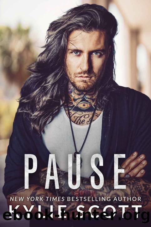 Pause by Kylie Scott