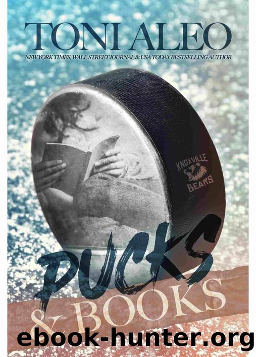 Pucks and Books (Knoxville Bears Book 1) by Toni Aleo