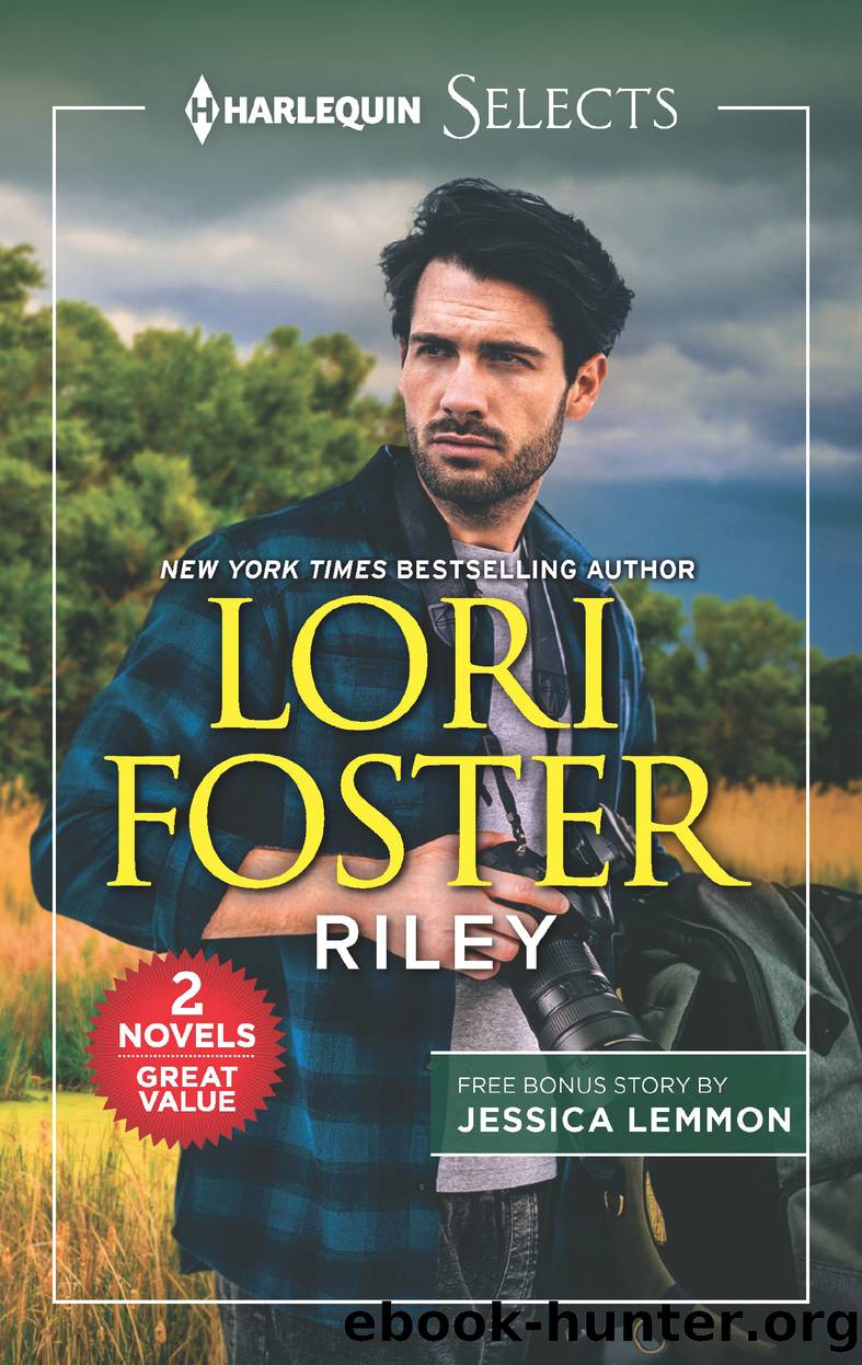 Riley and Lone Star Lovers by Lori Foster