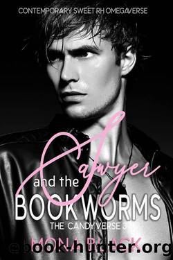 Sawyer and the Bookworms: Contemporary Sweet RH Omegaverse (The Candyverse) by Mona Black