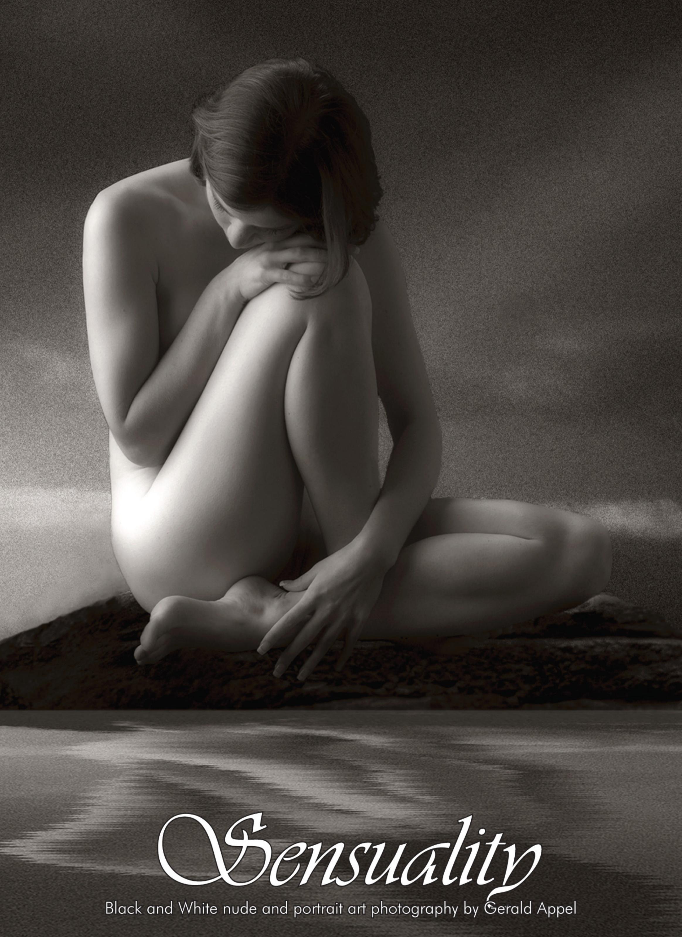 Sensuality : Black and White Nude and Portrait Art Photography by Gerald Appel