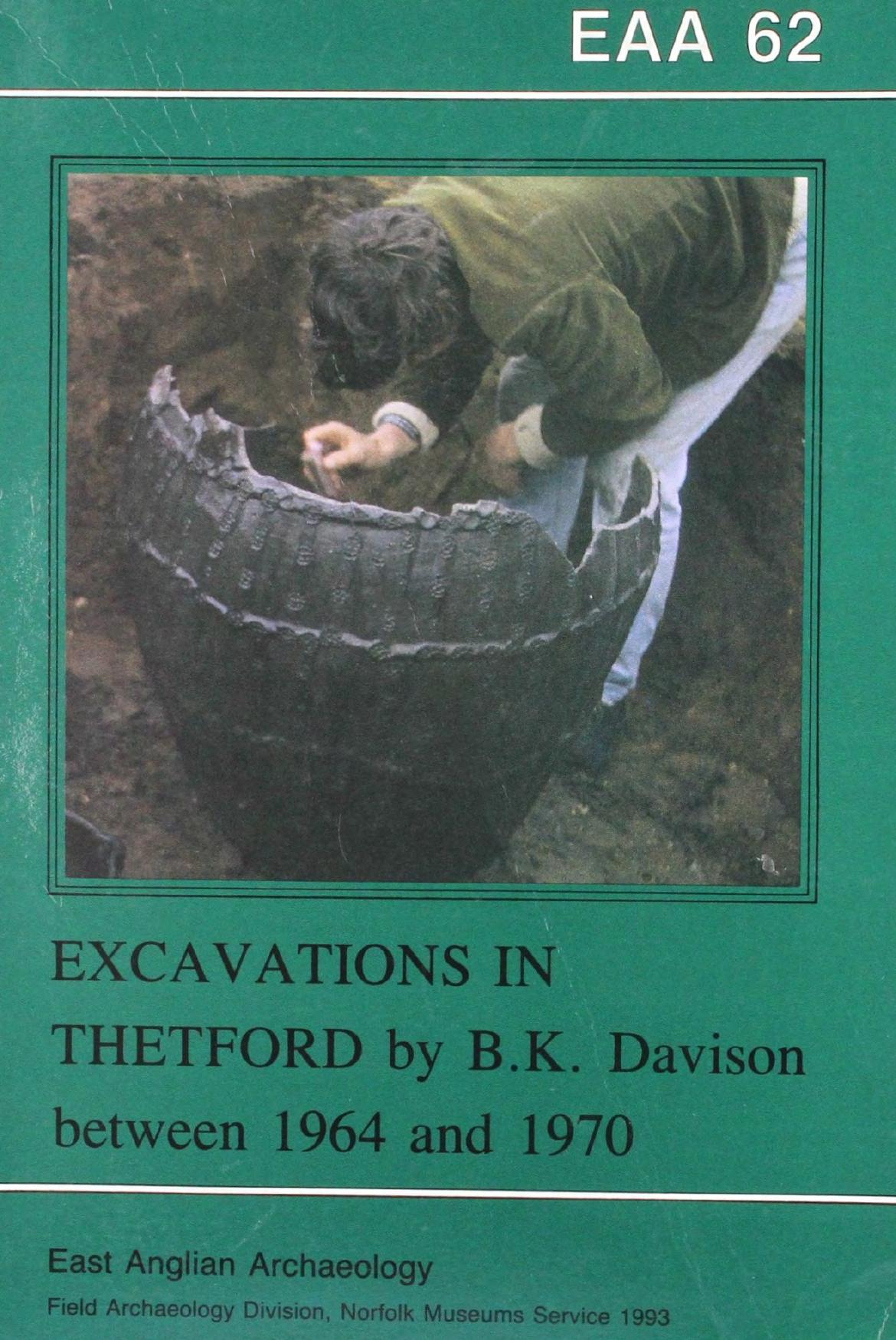 Settlements on Hill-tops: Seven Prehistoric Sites in Suffolk by Edward Martin